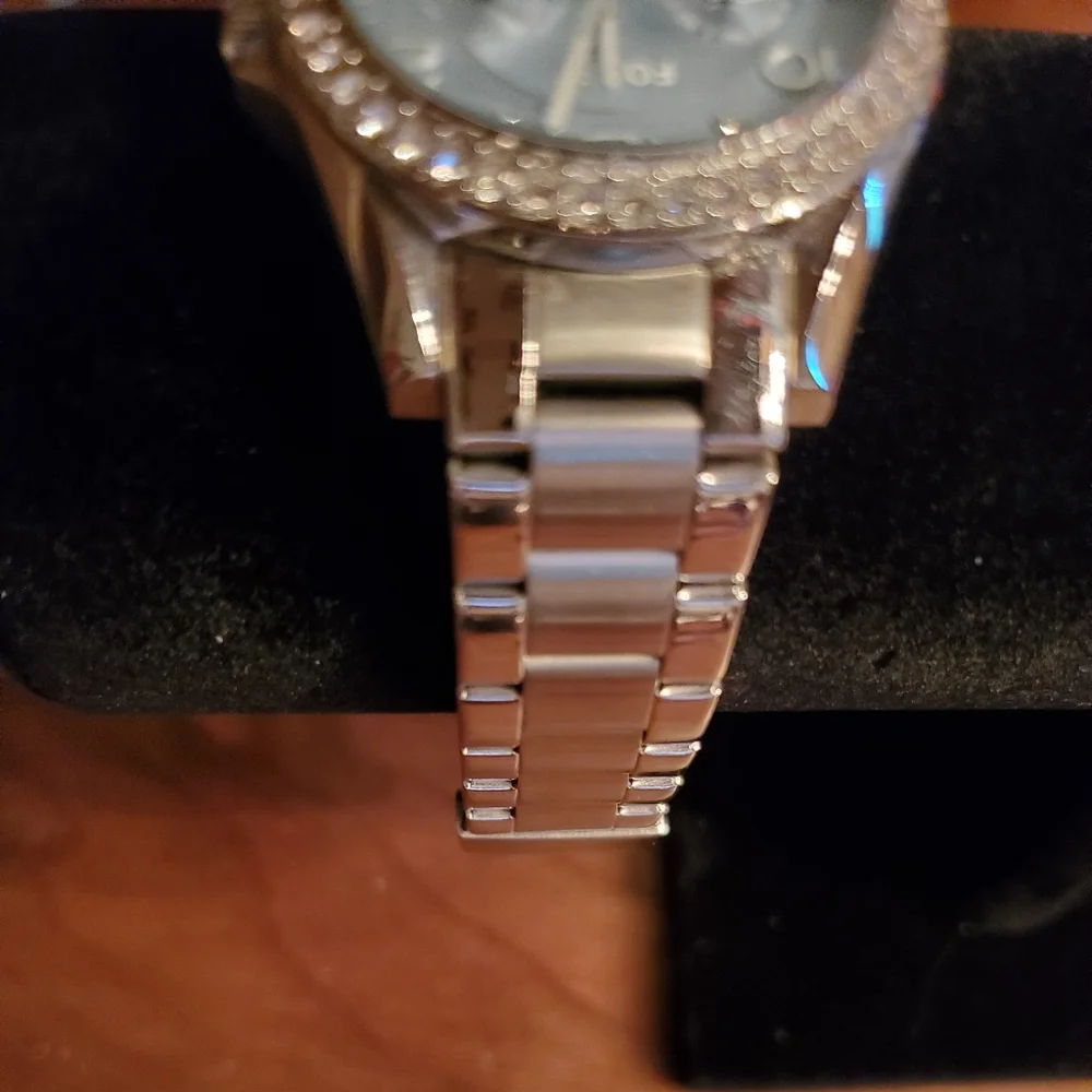 Fossil Brush & Polished Silver Tone Riley Multifunction Crystal Accent W…